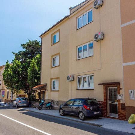 Apartments And Room Art Crikvenica Exterior photo