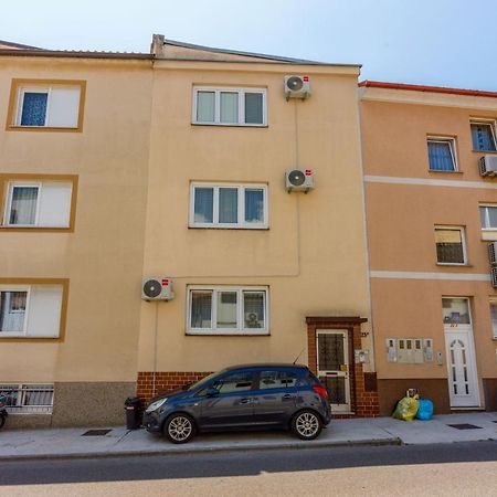 Apartments And Room Art Crikvenica Exterior photo