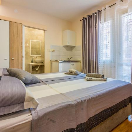 Apartments And Room Art Crikvenica Exterior photo