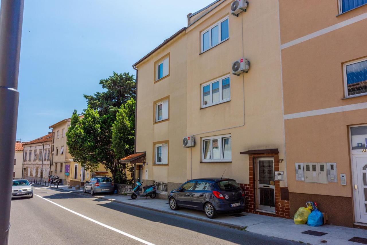 Apartments And Room Art Crikvenica Exterior photo