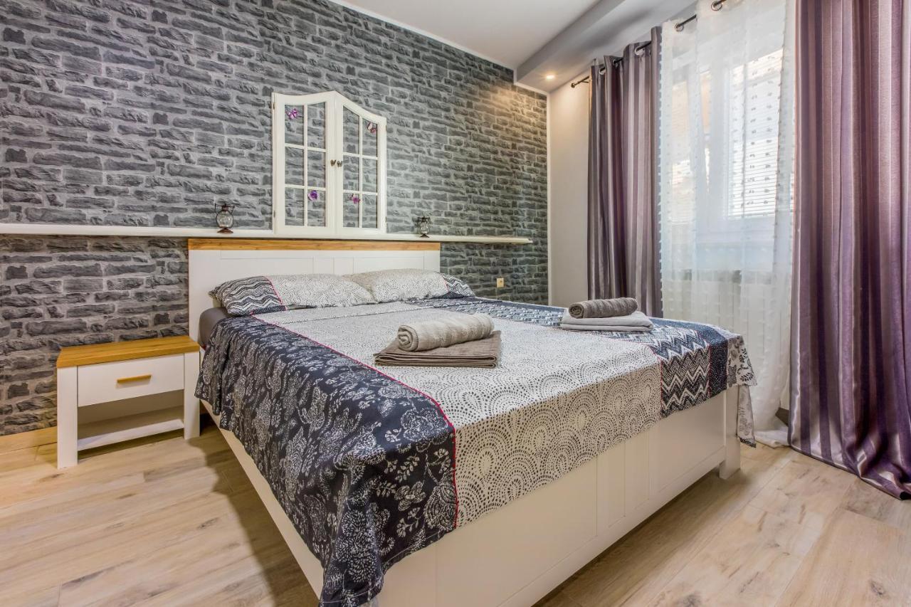 Apartments And Room Art Crikvenica Exterior photo