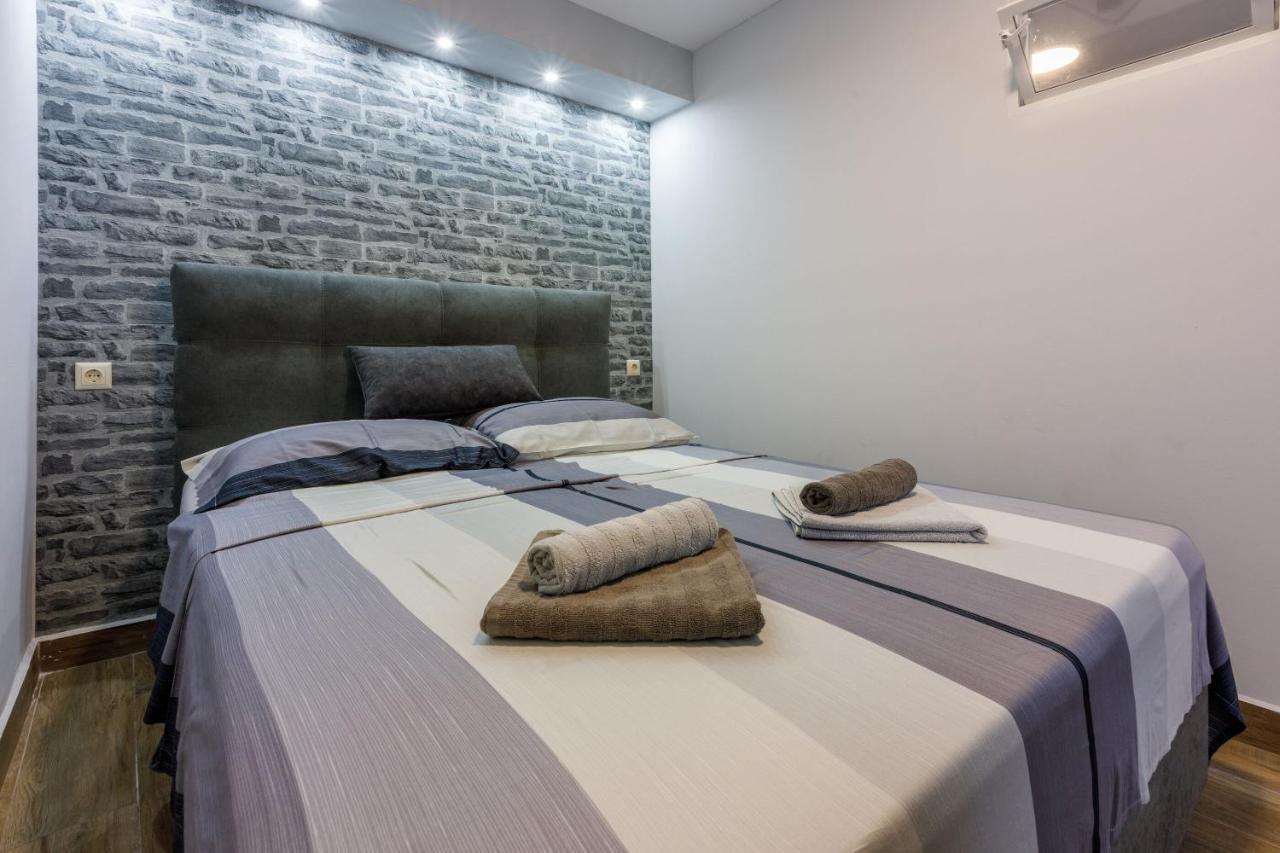 Apartments And Room Art Crikvenica Exterior photo