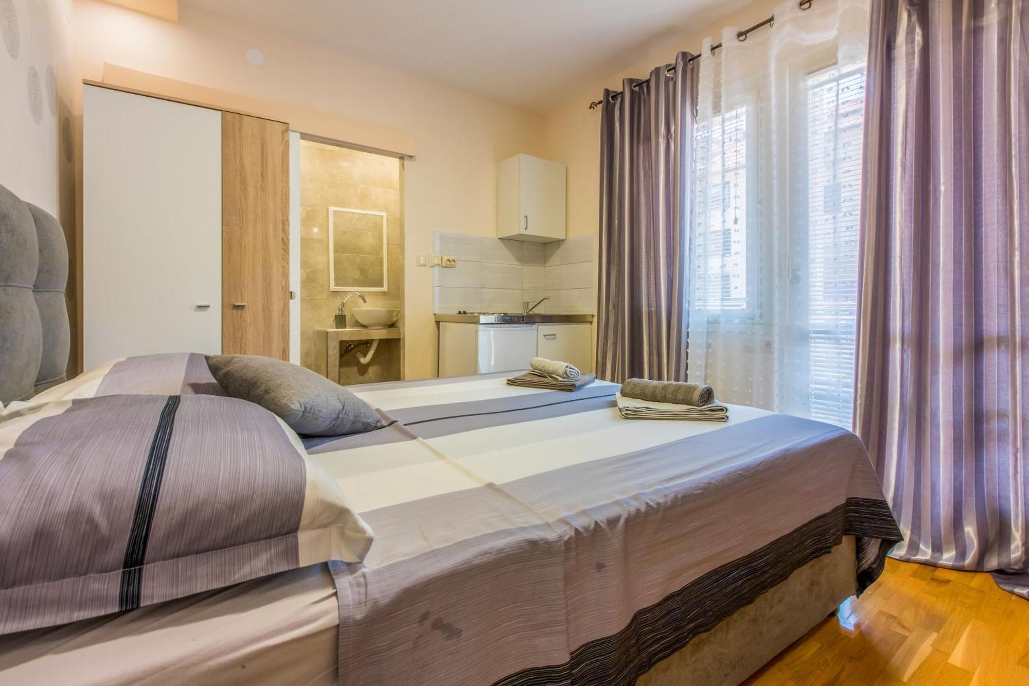 Apartments And Room Art Crikvenica Exterior photo