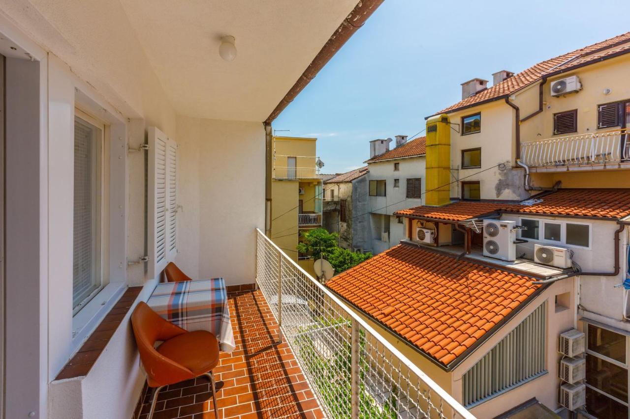 Apartments And Room Art Crikvenica Exterior photo