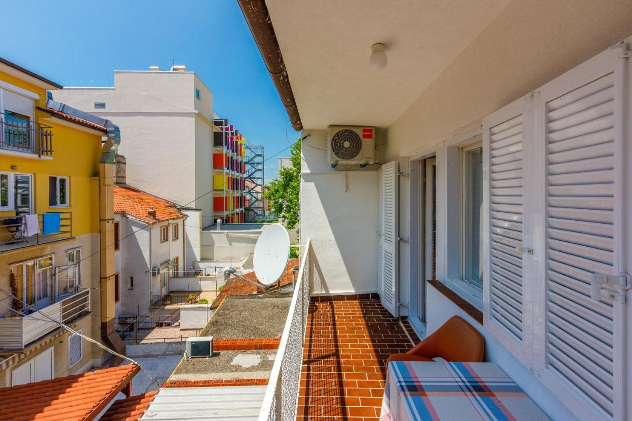 Apartments And Room Art Crikvenica Exterior photo