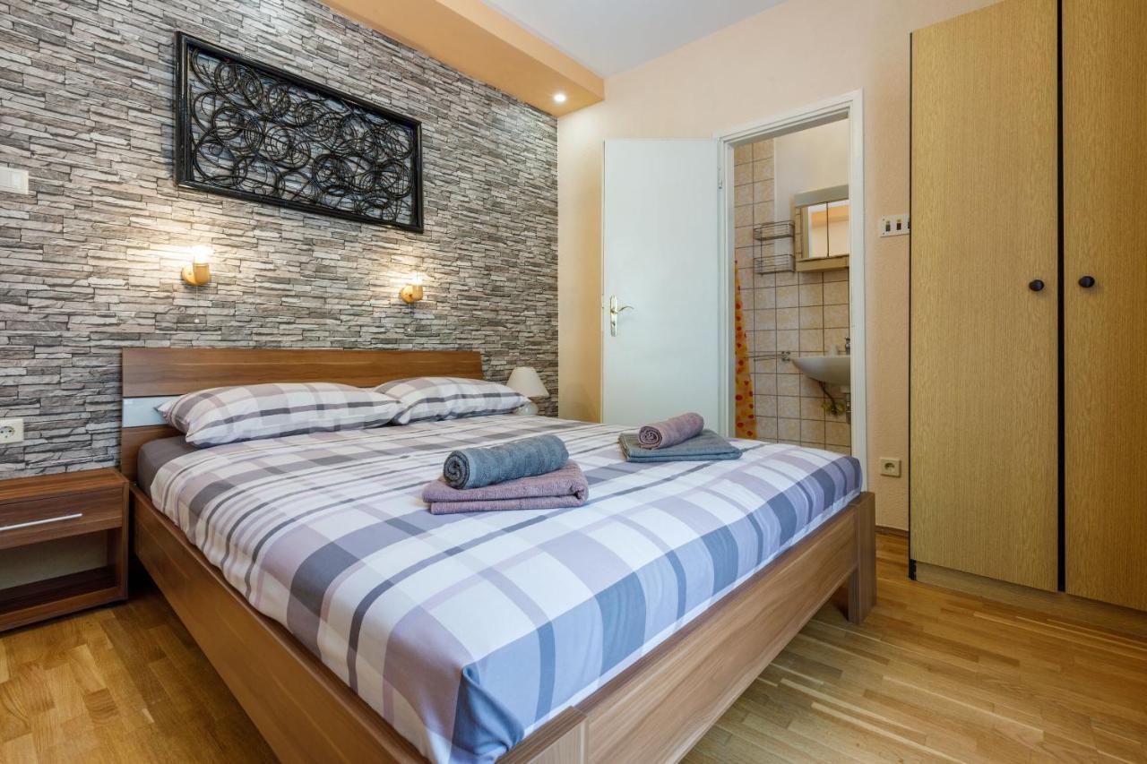Apartments And Room Art Crikvenica Exterior photo