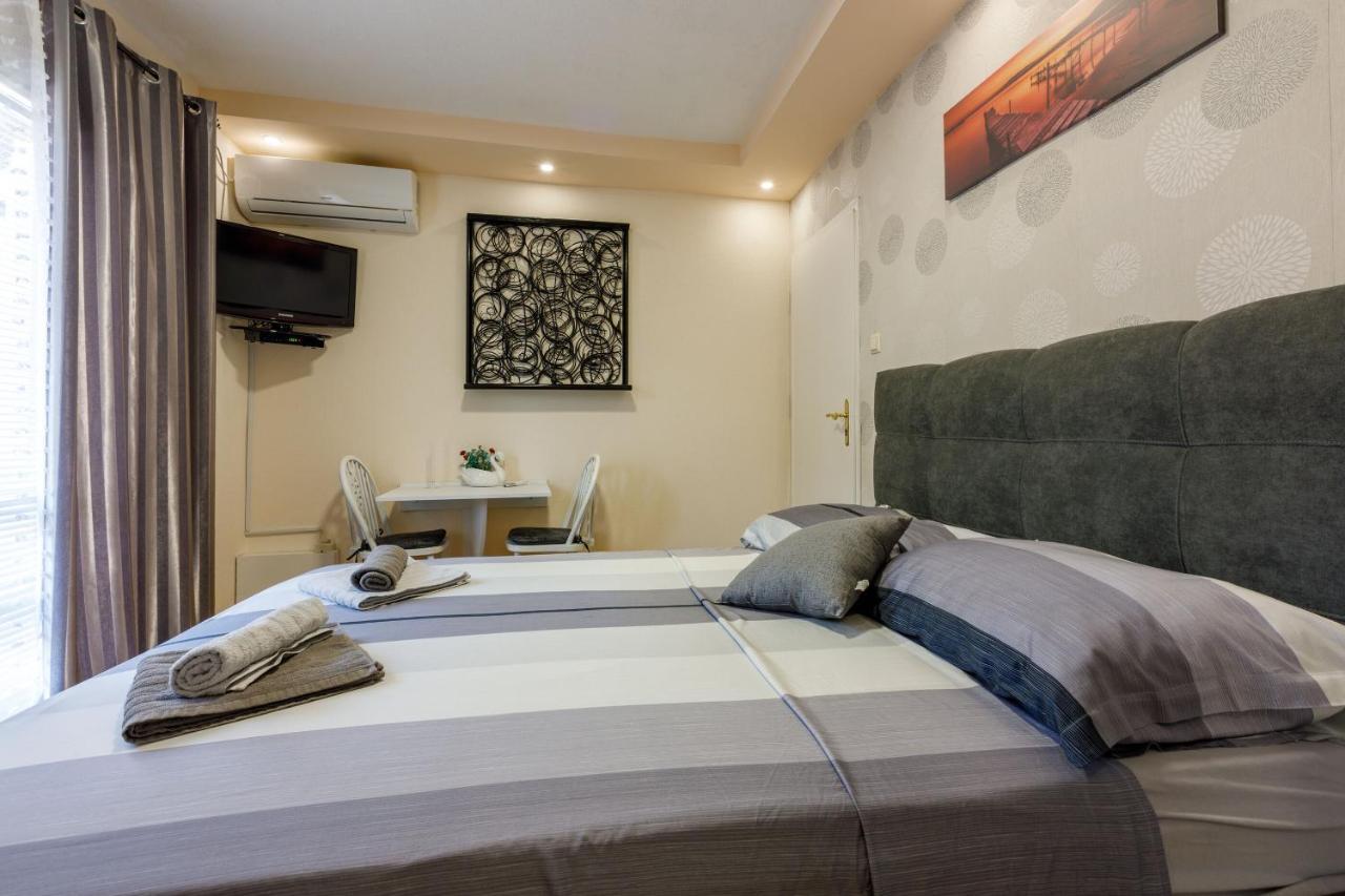 Apartments And Room Art Crikvenica Exterior photo