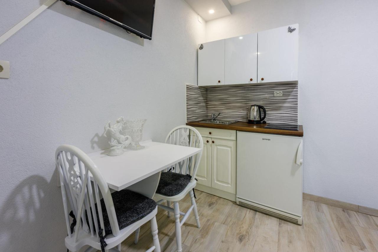 Apartments And Room Art Crikvenica Exterior photo
